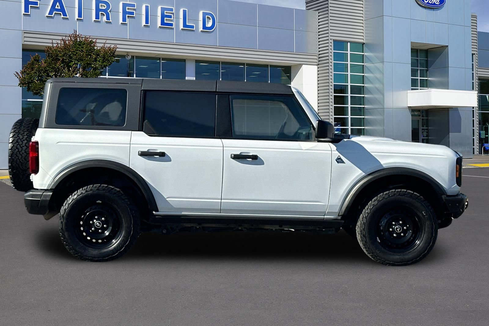 Certified 2023 Ford Bronco Black Diamond AWD/4WD image 7