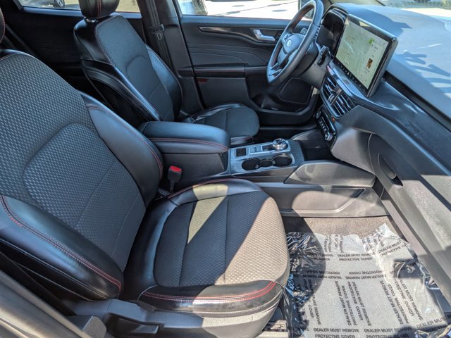 Certified 2024 Ford Escape ST-Line w/ Tech Pack #1 AWD/4WD image 27