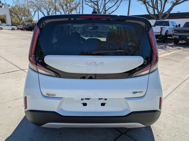 Used 2025 Kia Soul EX image 3