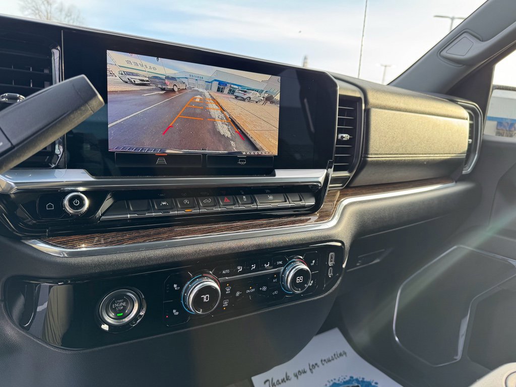 Used 2024 GMC Sierra 1500 SLE image 28