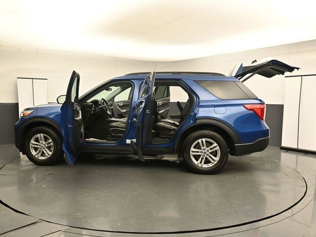 Certified 2023 Ford Explorer XLT w/ Equipment Group 202A AWD/4WD image 39
