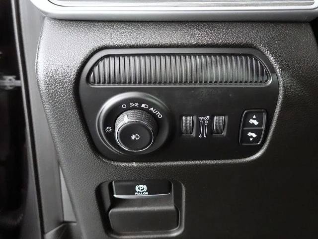 Used 2024 Jeep Wagoneer Series II w/ Flexible Seating Group AWD/4WD image 21