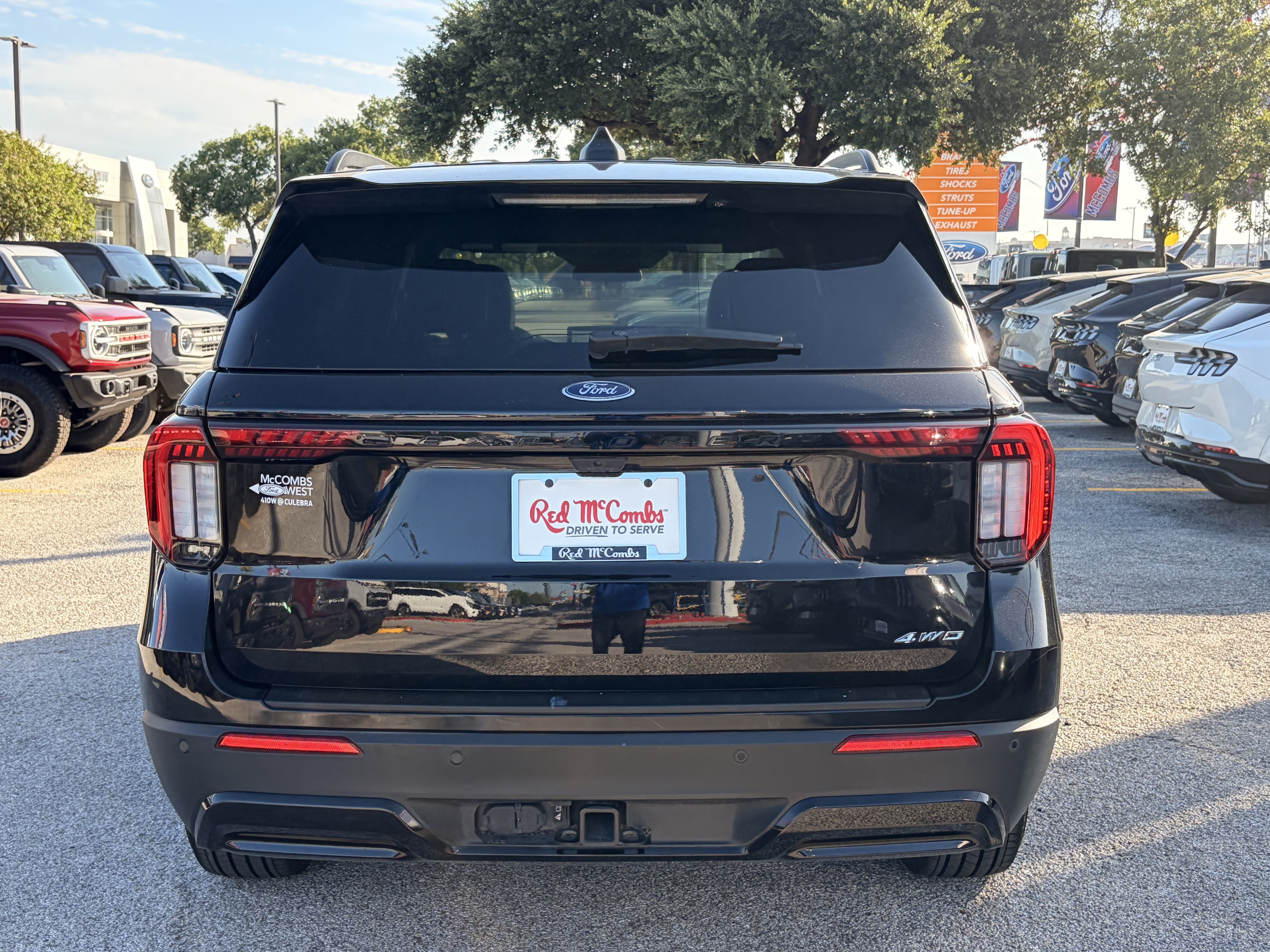Certified 2025 Ford Explorer ST-Line AWD/4WD image 4