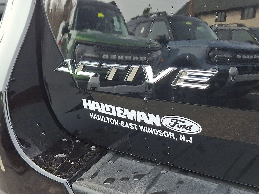 Certified 2025 Ford Explorer Active w/ Active Comfort Package image 28