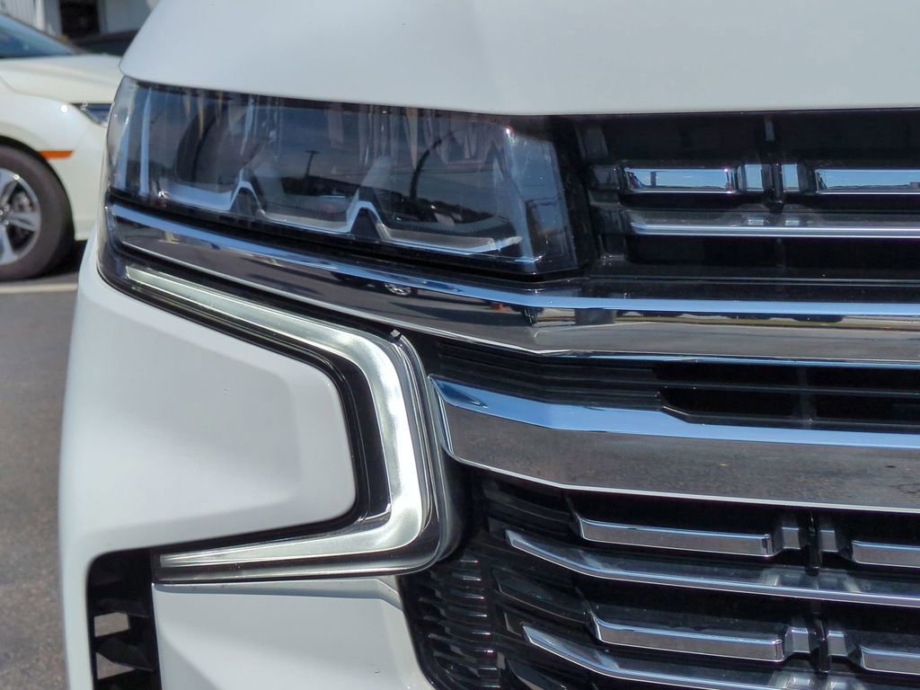 Used 2024 Chevrolet Suburban Premier image 13
