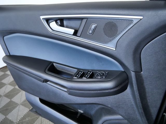 Certified 2024 Ford Edge SEL w/ Sport Appearance Package AWD/4WD image 26