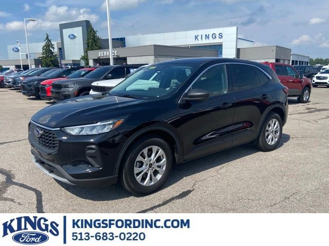 Certified 2023 Ford Escape Active w/ Tech Pack #1 FWD image 1