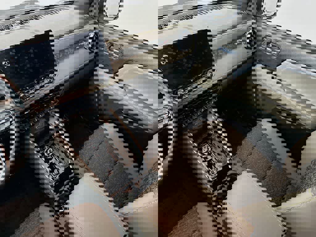 Used 2023 Chevrolet Colorado ZR2 image 11