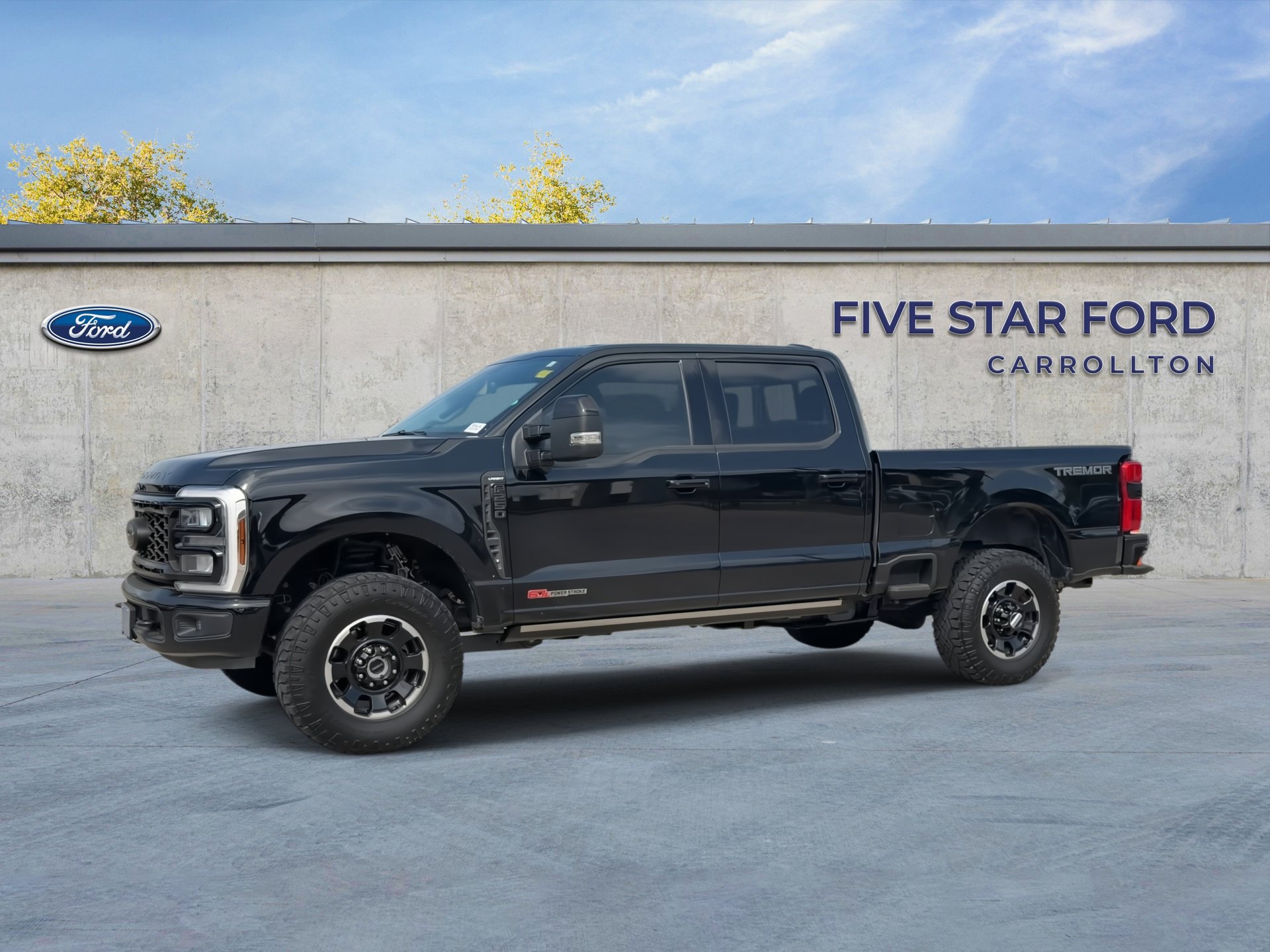 Certified 2025 Ford F250 Lariat w/ Tremor Off-Road Package AWD/4WD image 4