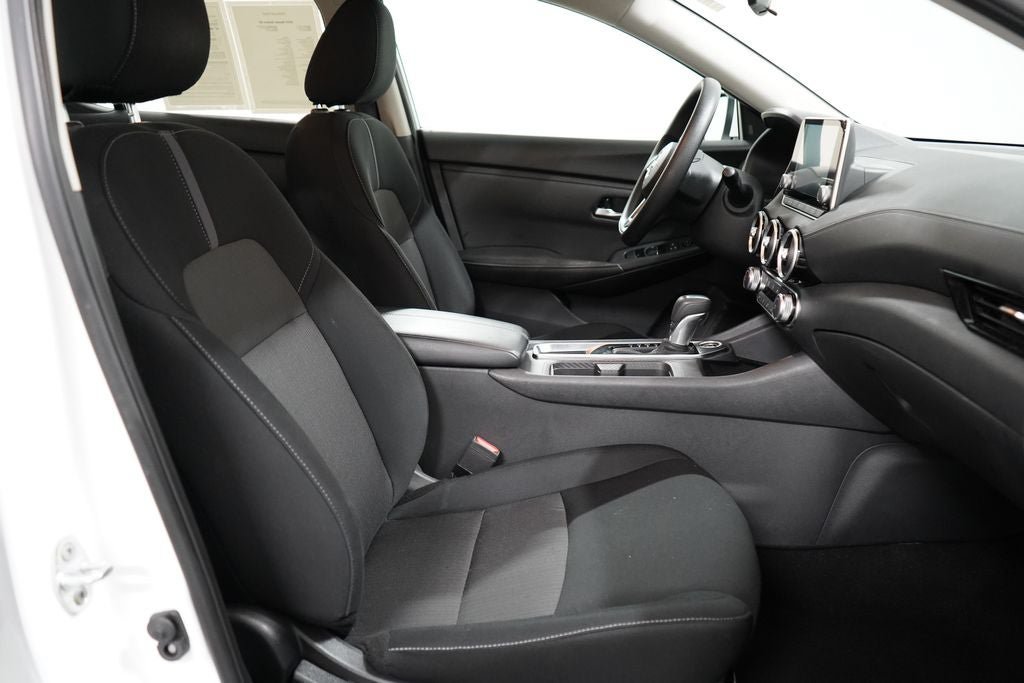 Used 2024 Nissan Sentra SV FWD image 29