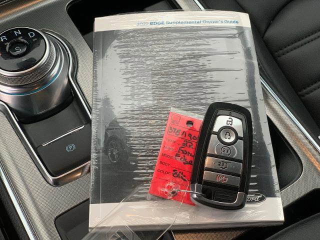 Certified 2022 Ford Edge SEL w/ Convenience Package image 10