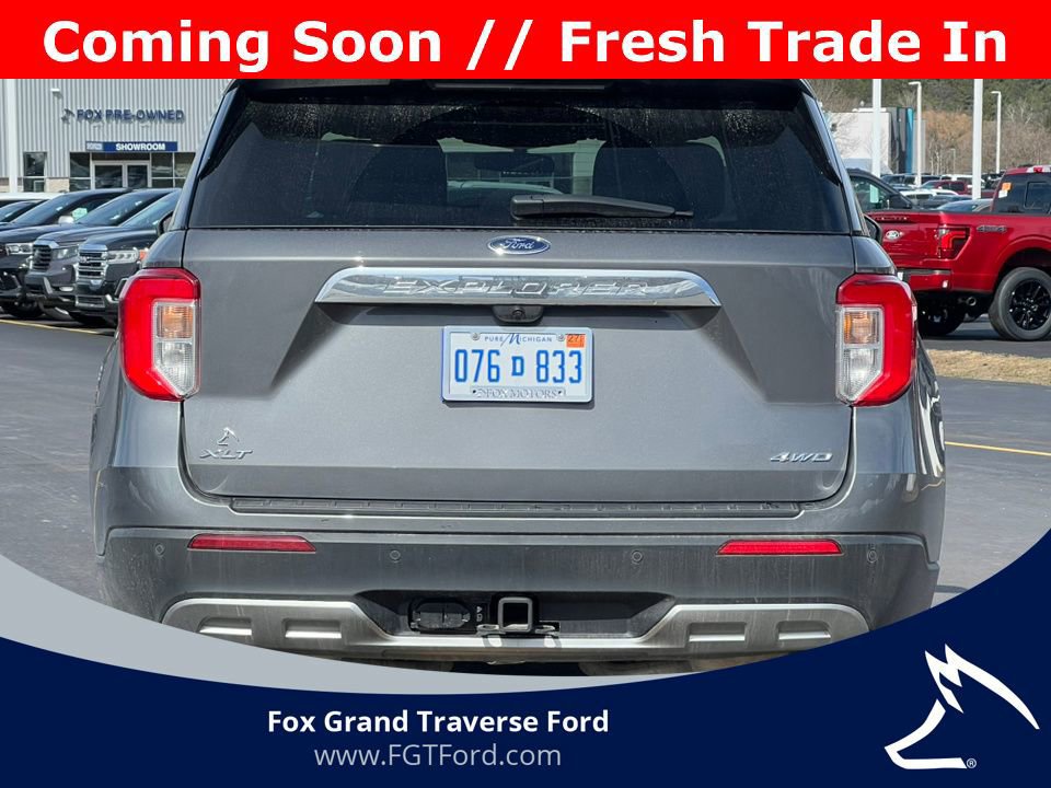 Certified 2023 Ford Explorer XLT w/ Equipment Group 202A AWD/4WD image 3