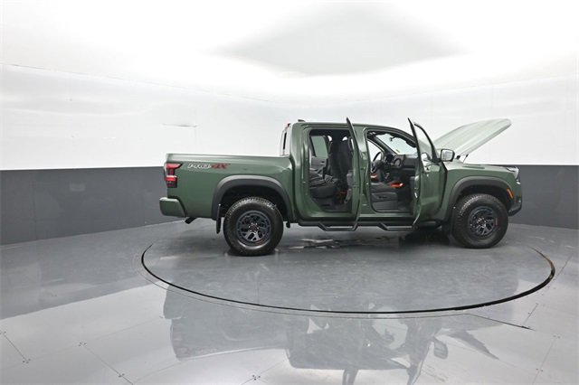 Used 2025 Nissan Frontier PRO-4X w/ Pro Convenience Package image 42