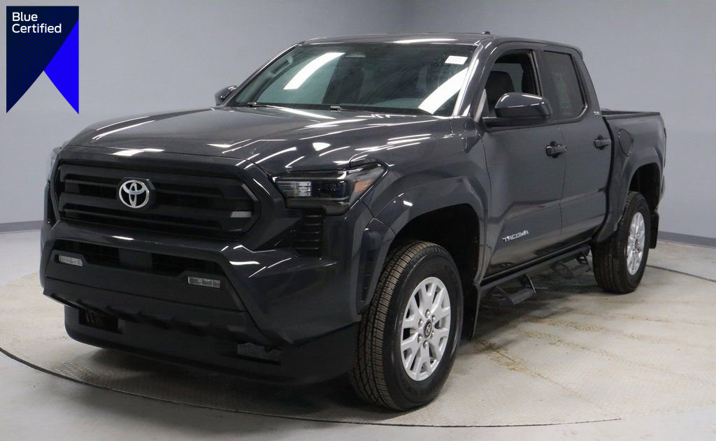 Used 2025 Toyota Tacoma SR5 image 1
