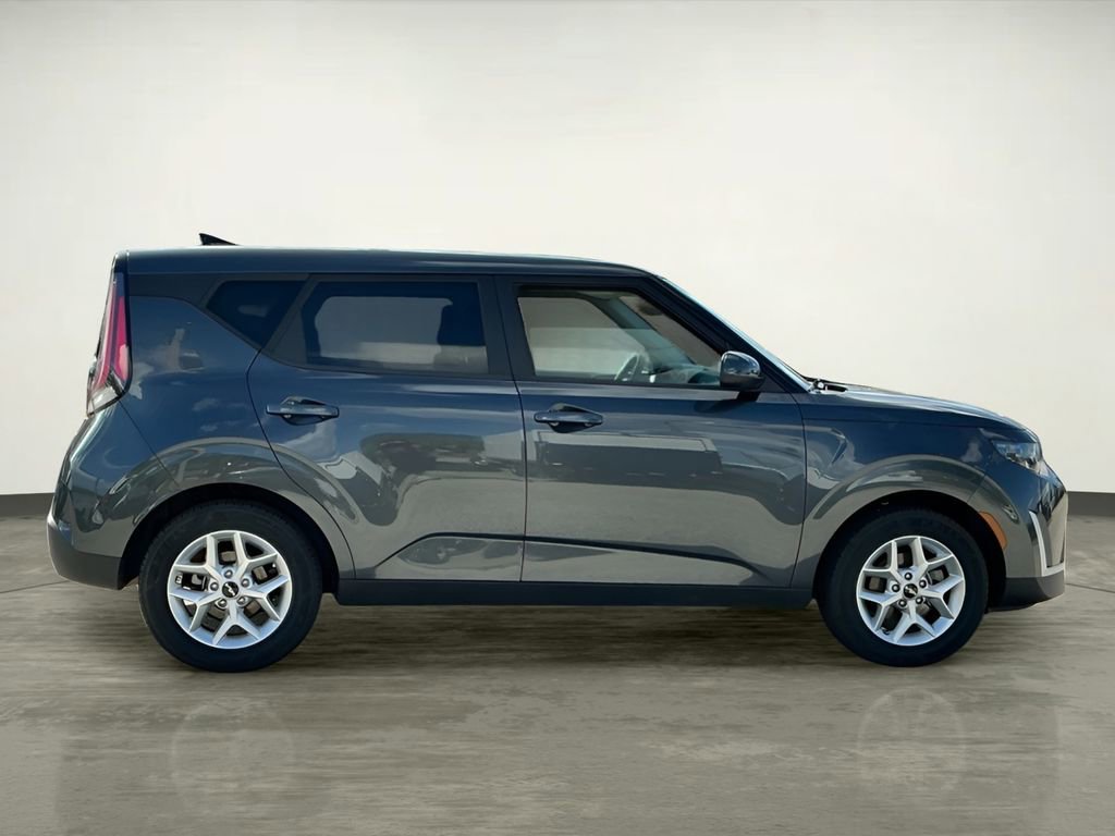 Used 2024 Kia Soul LX w/ Option Group 015 image 10