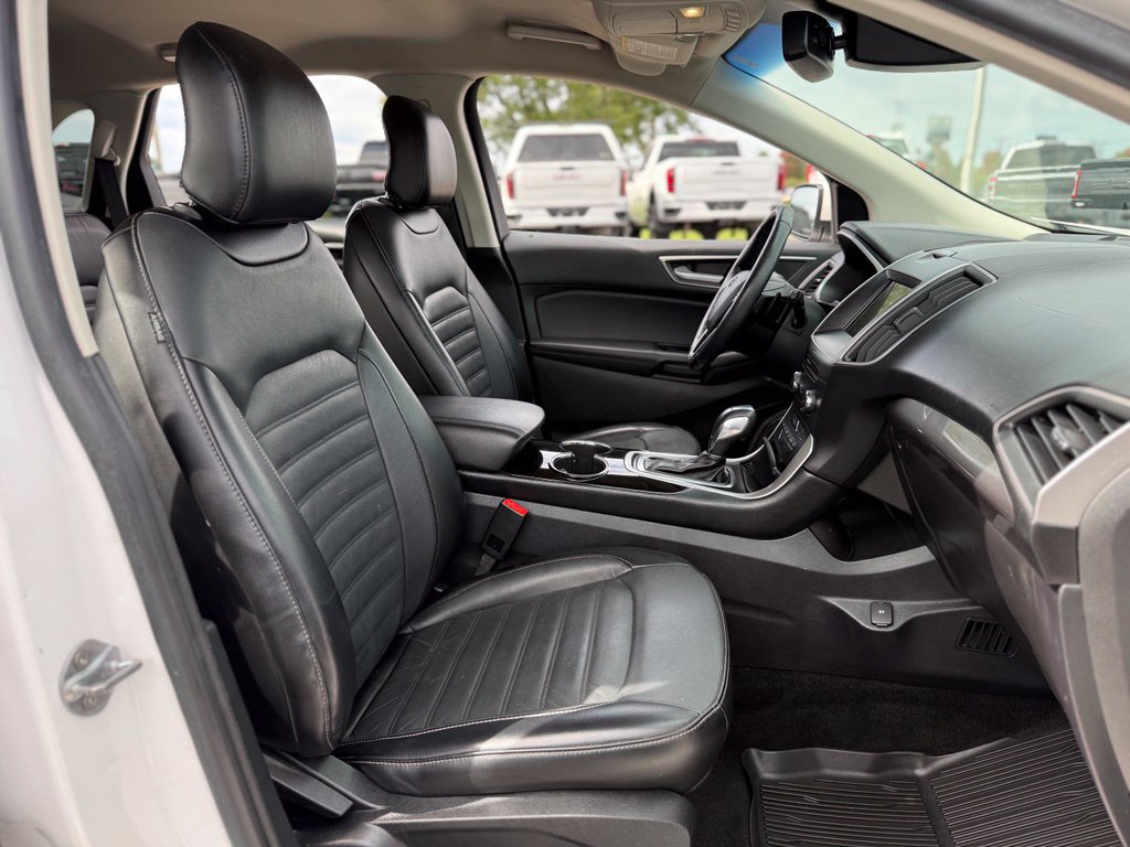Certified 2018 Ford Edge SEL w/ Equipment Group 201A AWD/4WD image 14