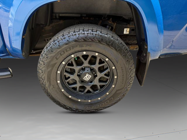 Used 2018 Toyota Tacoma TRD Sport w/ Technology Package AWD/4WD image 20