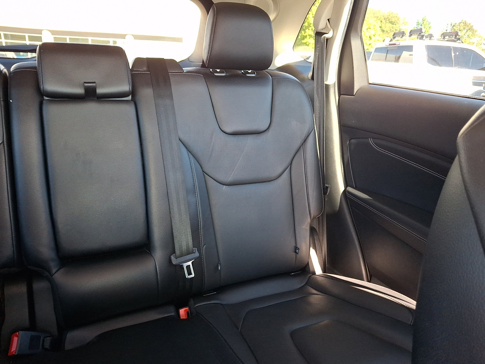 Certified 2018 Ford Edge Titanium AWD/4WD image 19