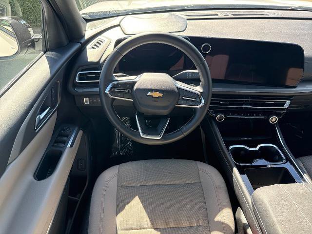 Used 2025 Chevrolet Traverse LT AWD/4WD image 13