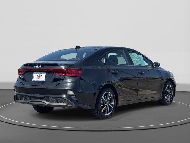 Used 2023 Kia Forte LXS image 4