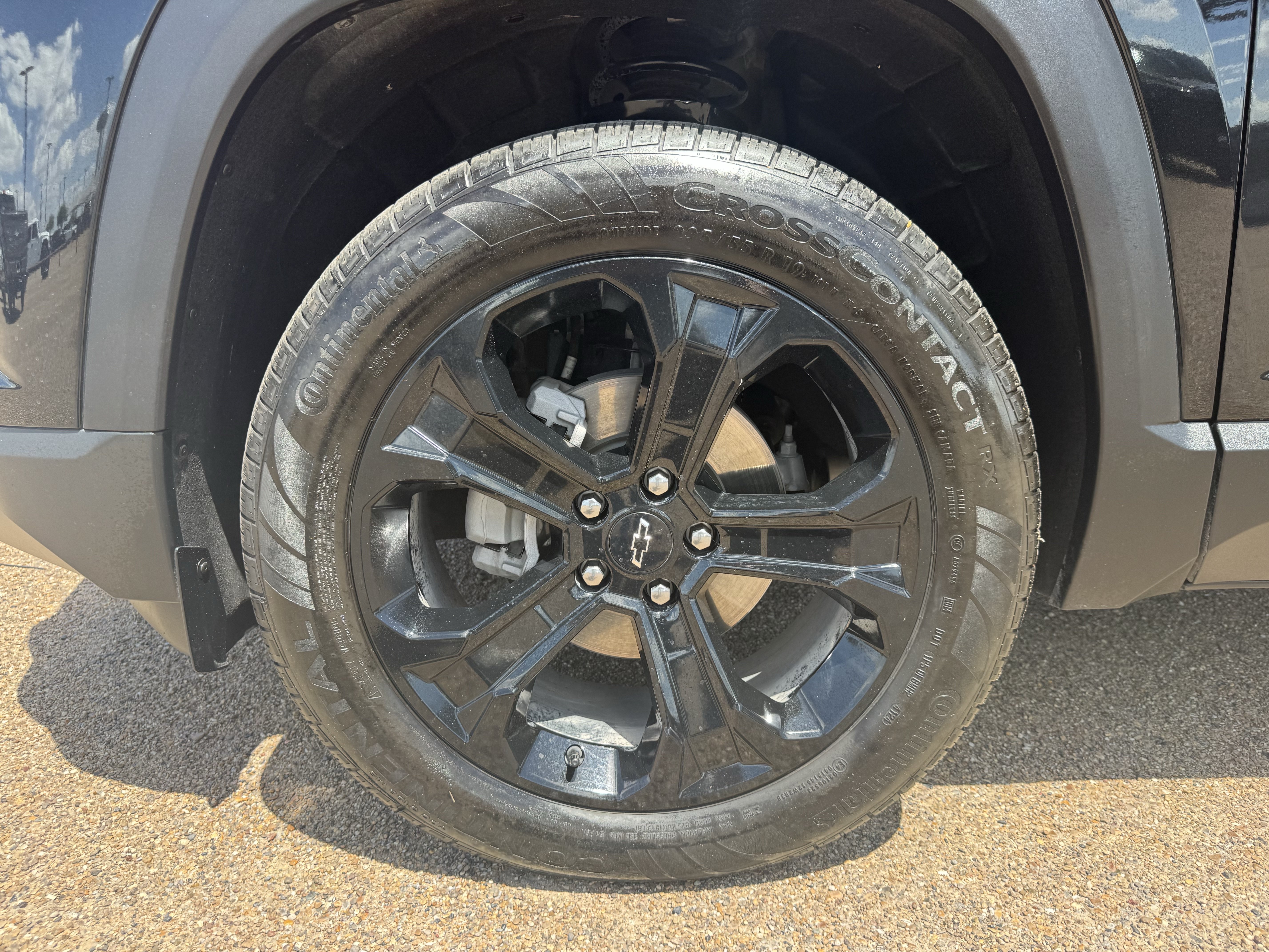 Used 2025 Chevrolet Equinox LT w/ Midnight Edition FWD image 7