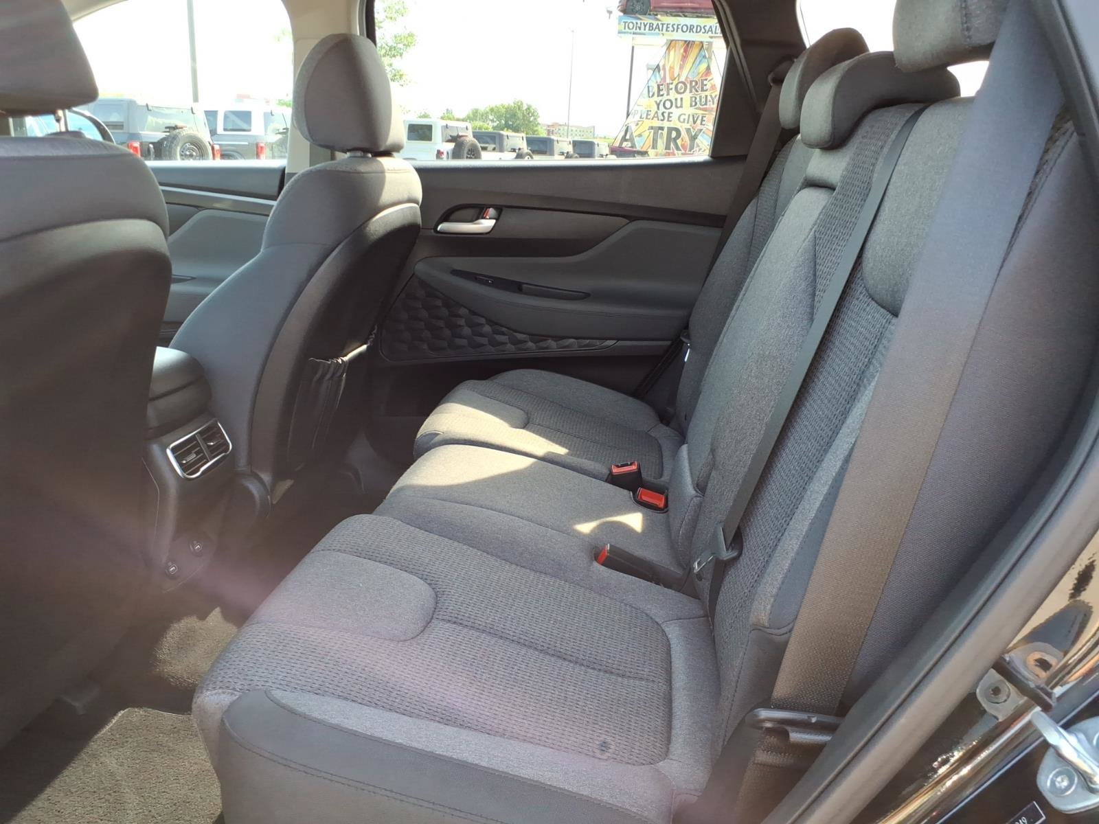 Used 2023 Hyundai Santa Fe SEL FWD image 13