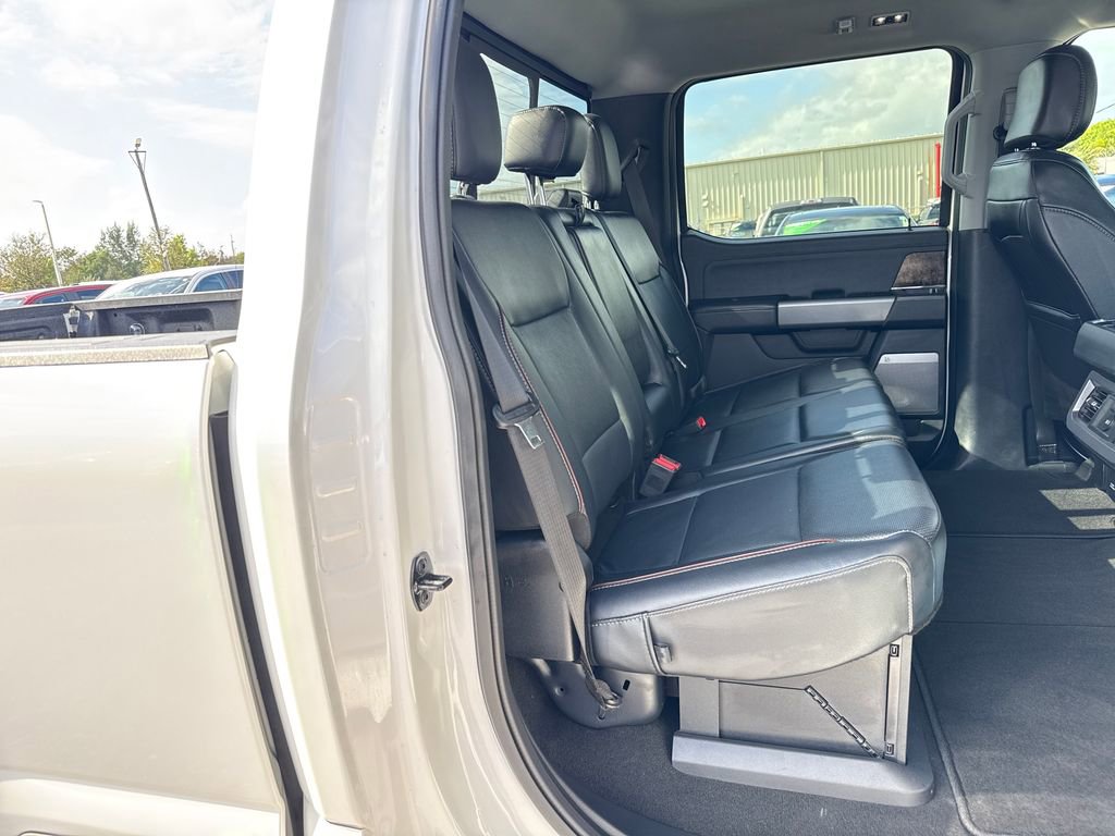 Certified 2024 Ford F250 Lariat w/ Chrome Package image 30