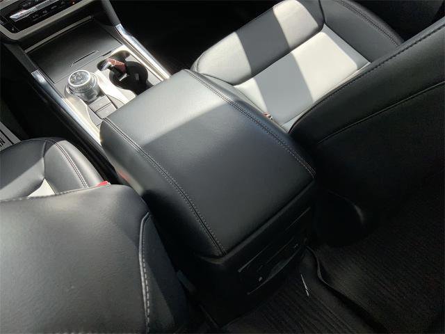 Certified 2022 Ford Explorer XLT w/ Equipment Group 202A image 19