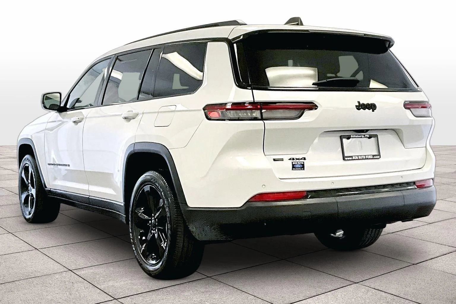Used 2023 Jeep Grand Cherokee L Laredo image 10