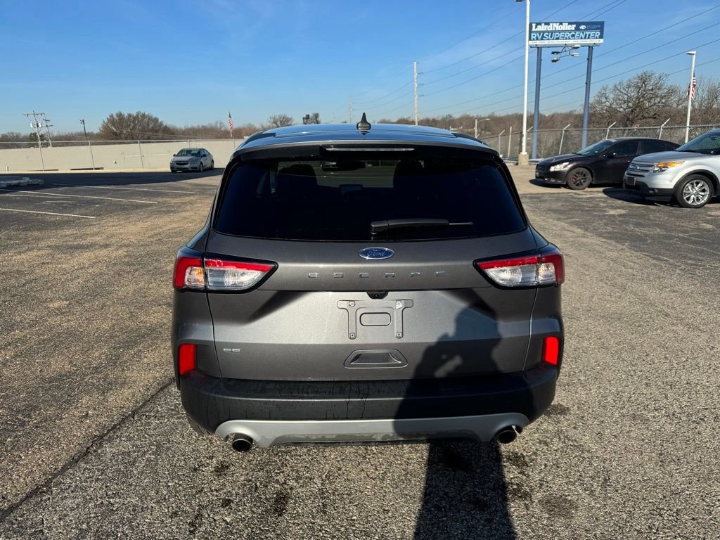 Certified 2022 Ford Escape SE w/ Cold Weather Package image 3