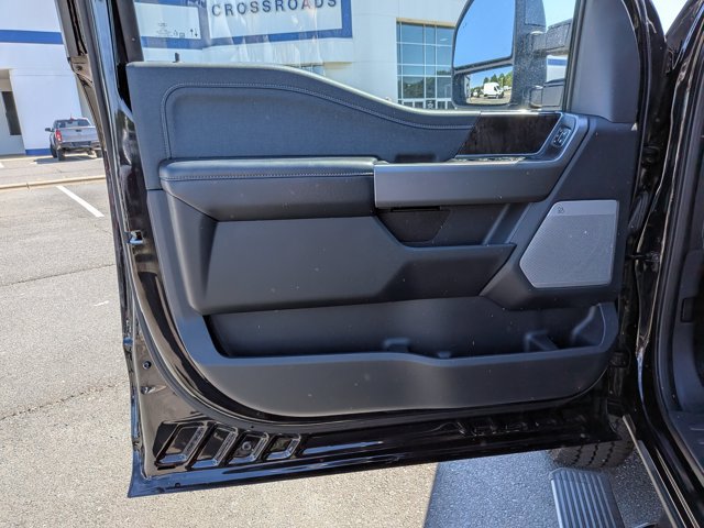Certified 2025 Ford F250 Lariat w/ Lariat Ultimate Package AWD/4WD image 12