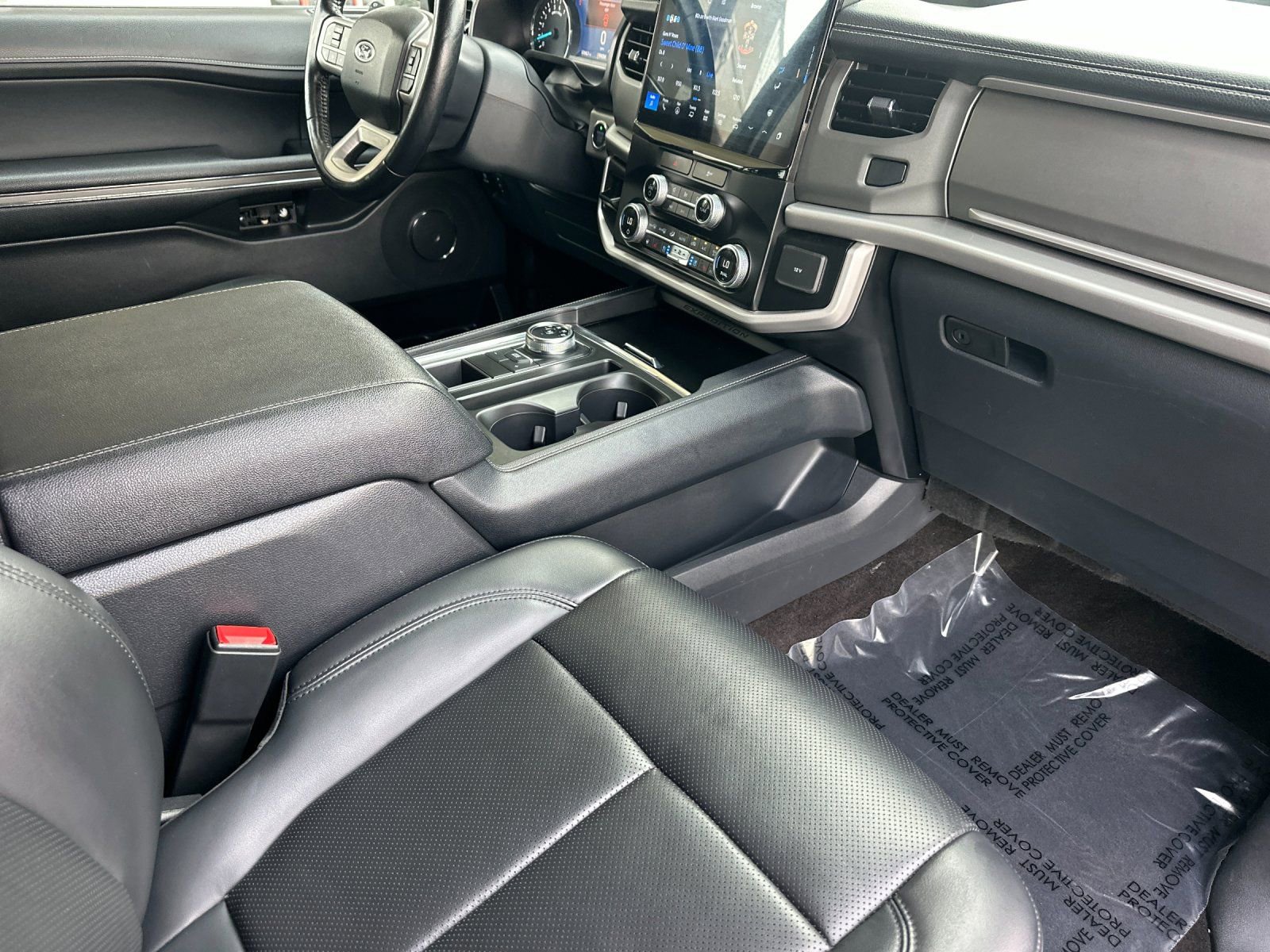 Certified 2022 Ford Expedition XLT RWD image 16