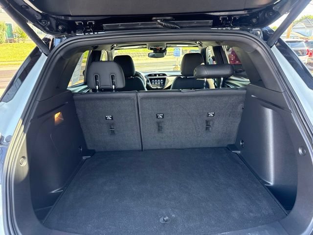 Used 2023 Chevrolet TrailBlazer RS w/ Sun and Liftgate Package AWD/4WD image 40