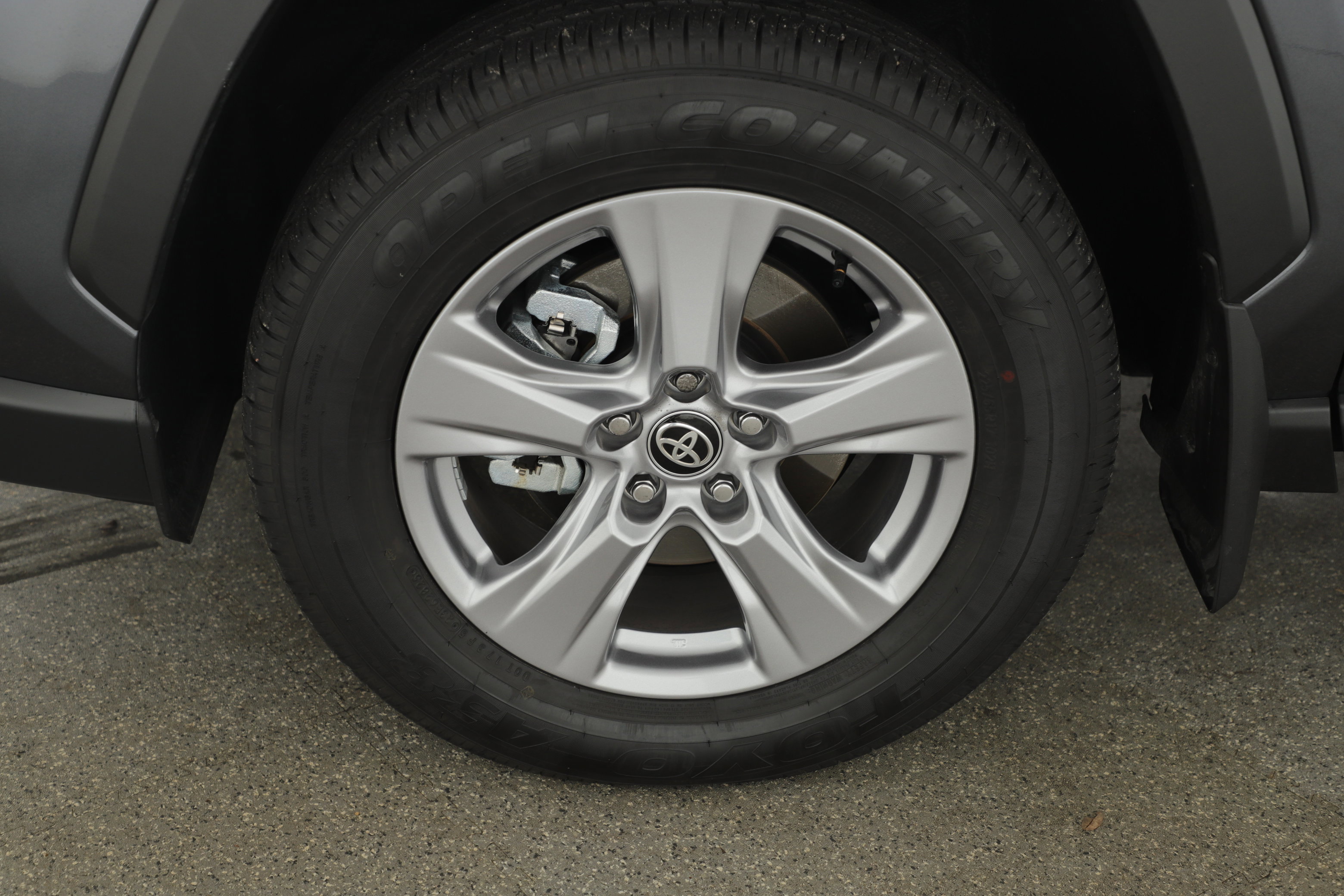 Used 2025 Toyota RAV4 XLE image 4