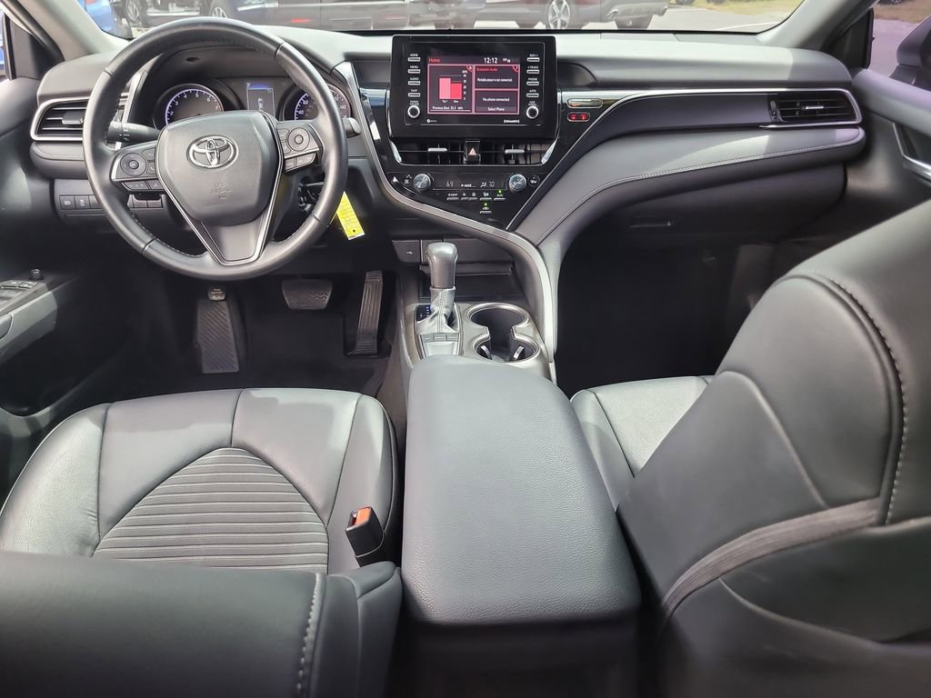 Used 2023 Toyota Camry SE image 11