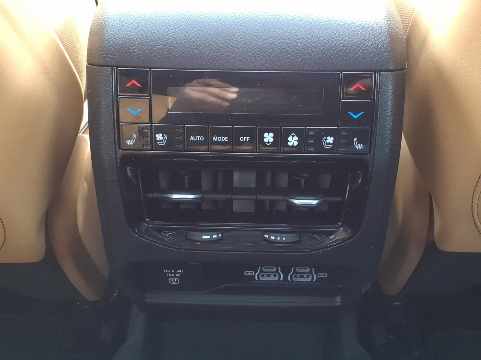 Used 2023 Jeep Grand Cherokee L Summit image 12