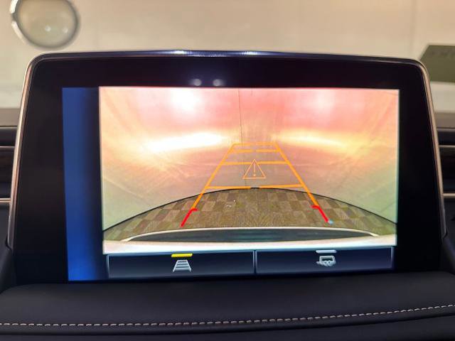 Used 2024 Chevrolet Suburban Premier image 28