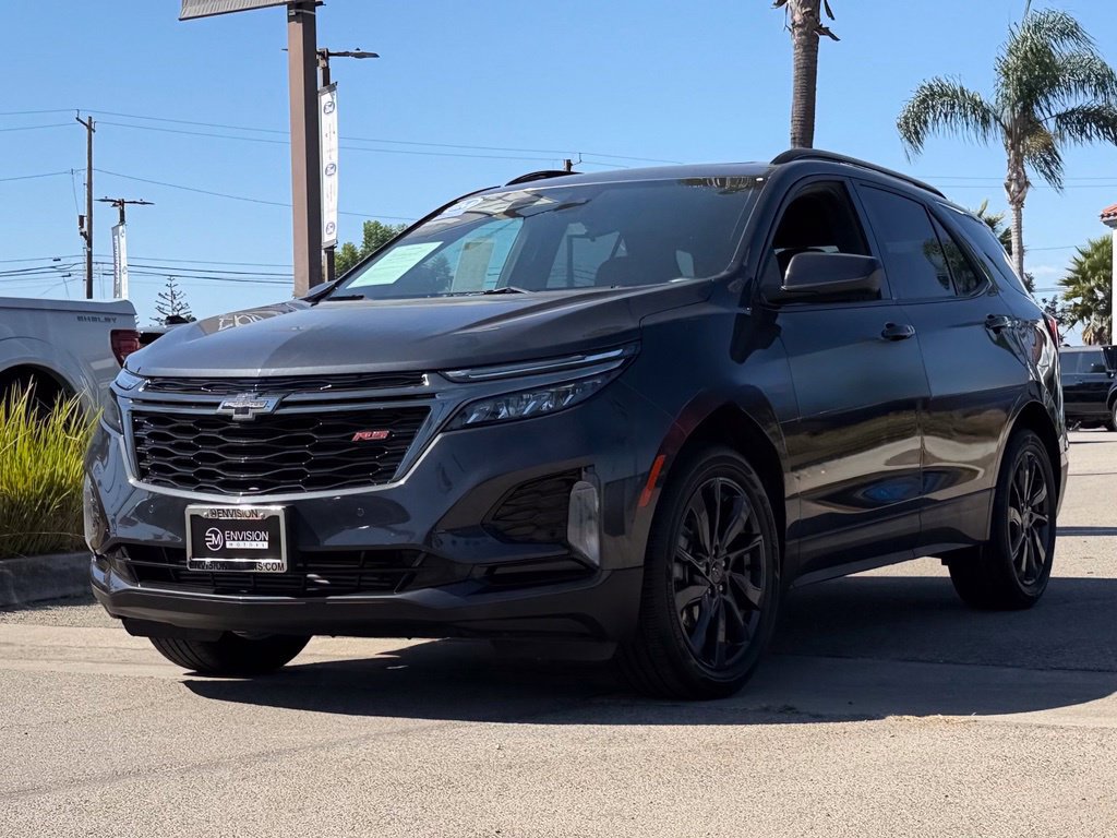 Used 2022 Chevrolet Equinox RS w/ LPO, Cargo Package FWD image 4