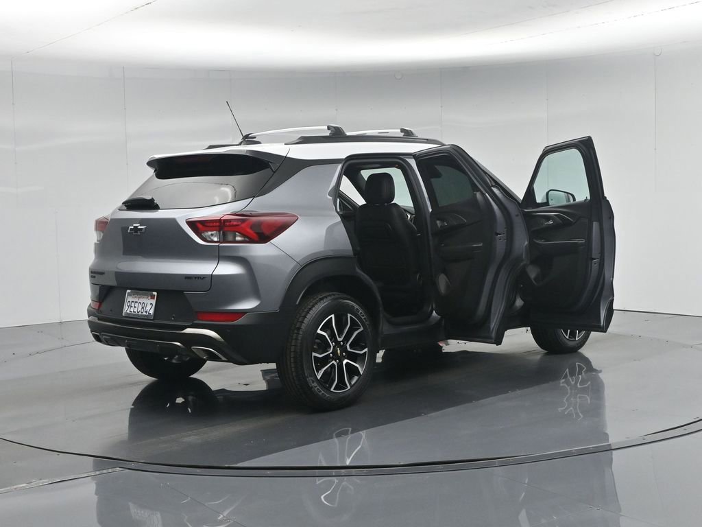 Used 2021 Chevrolet TrailBlazer ACTIV w/ Technology Package image 55