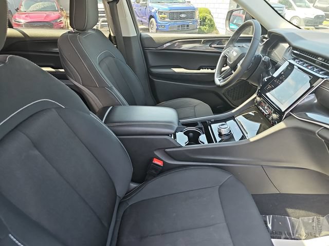 Used 2023 Jeep Grand Cherokee L Laredo w/ Luxury Tech Group I AWD/4WD image 12
