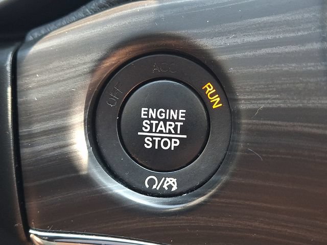 Used 2022 Jeep Grand Cherokee Limited AWD/4WD image 22