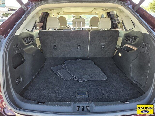 Certified 2019 Ford Edge Titanium w/ Equipment Group 301A FWD image 14
