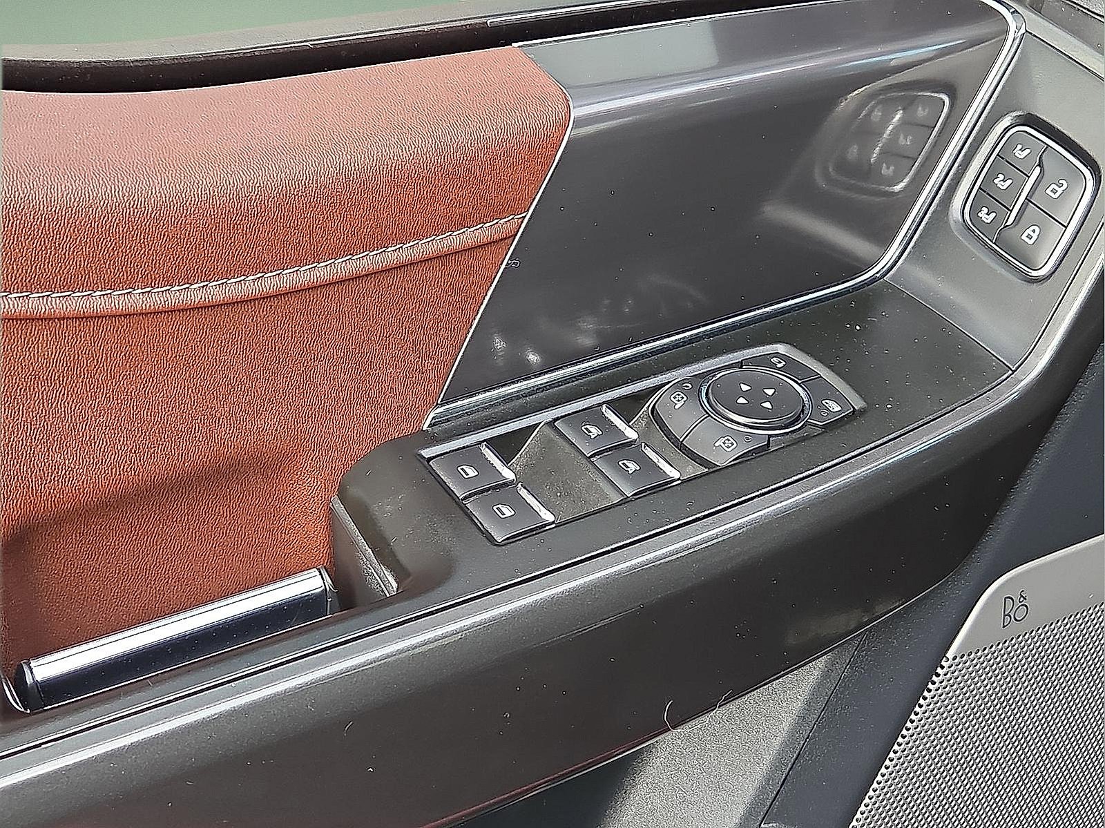 Certified 2022 Ford F150 Lariat w/ Equipment Group 502A High image 13