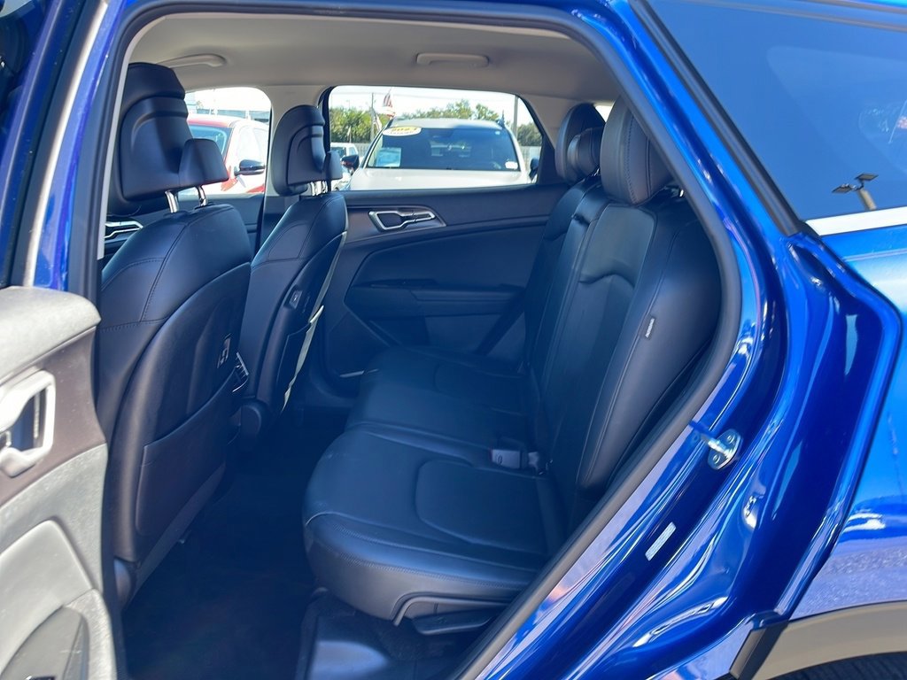 Used 2024 Kia Sportage EX image 13