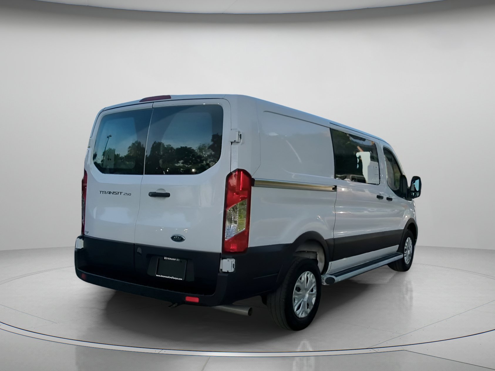 Certified 2025 Ford Transit 250 Low Roof w/ Exterior Upgrade Package RWD image 27