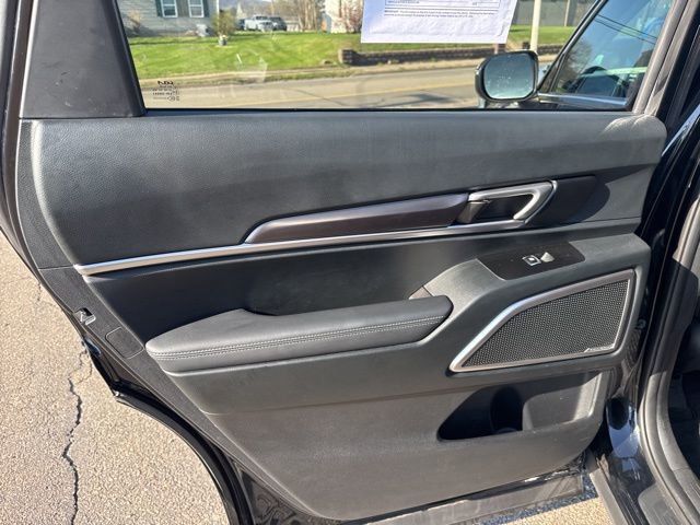 Used 2025 Kia Telluride S AWD/4WD image 45
