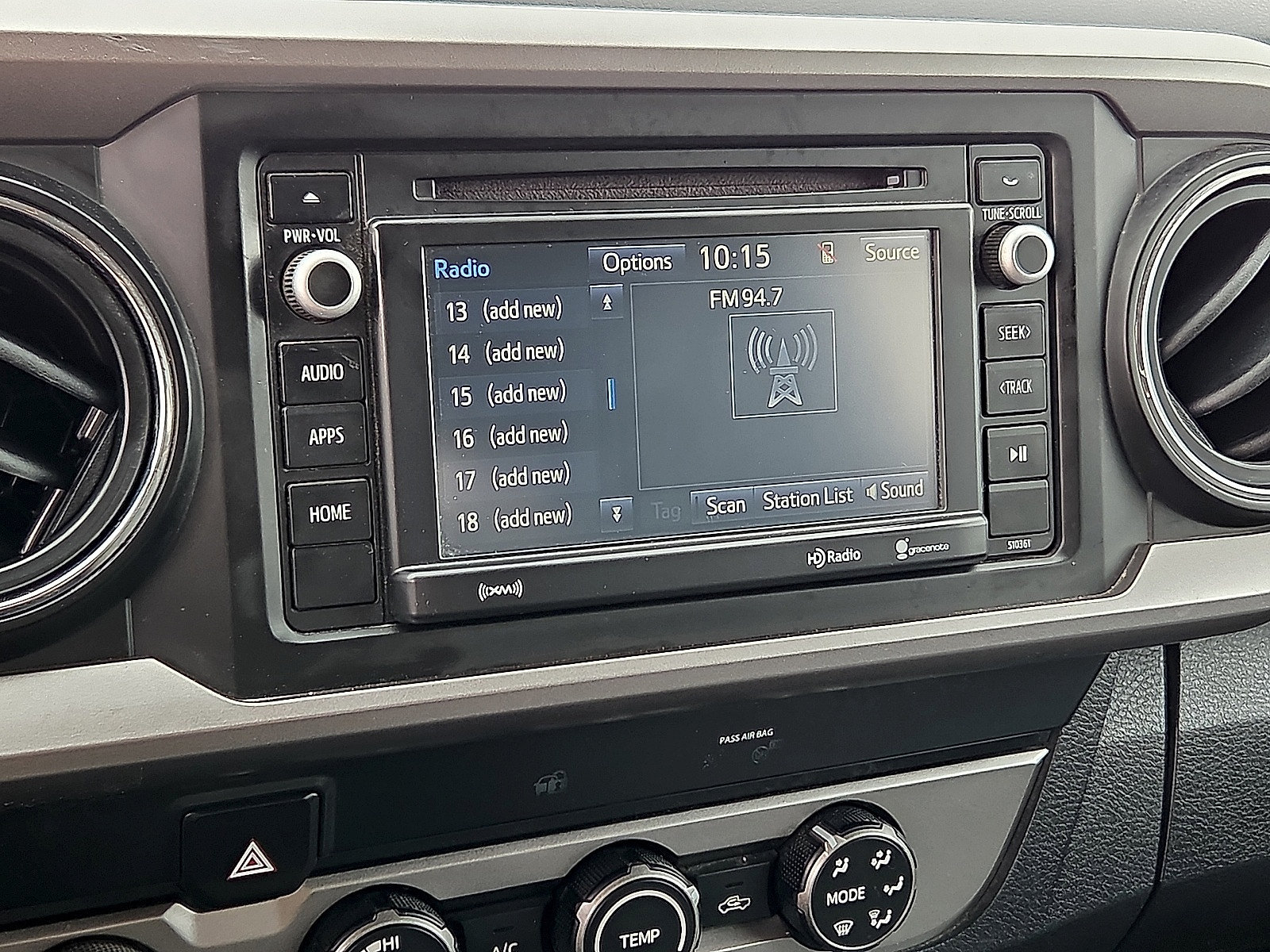 Used 2019 Toyota Tacoma SR5 AWD/4WD image 19
