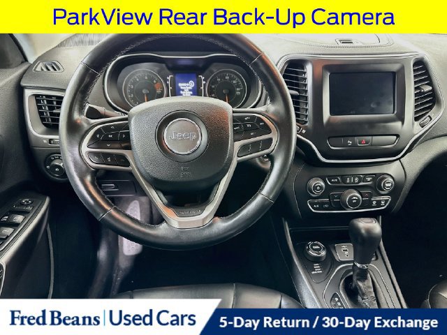 Used 2019 Jeep Cherokee Latitude Plus w/ Cold Weather Group AWD/4WD image 25