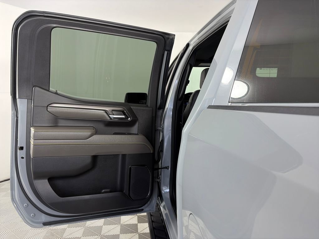 Used 2024 Chevrolet Silverado 1500 ZR2 w/ Technology Package AWD/4WD image 12