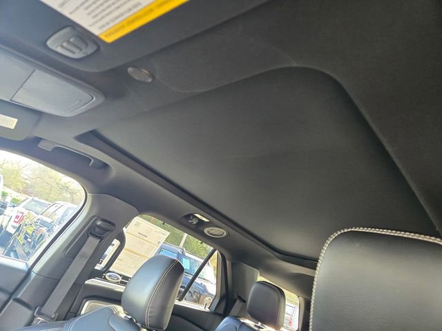 Certified 2022 Ford Explorer ST w/ Equipment Group 401A image 18